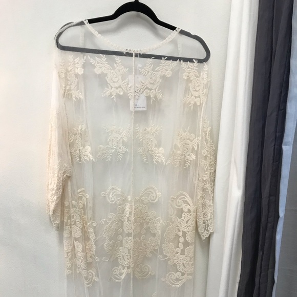 Cotton lace cream duster - Picture 2 of 11